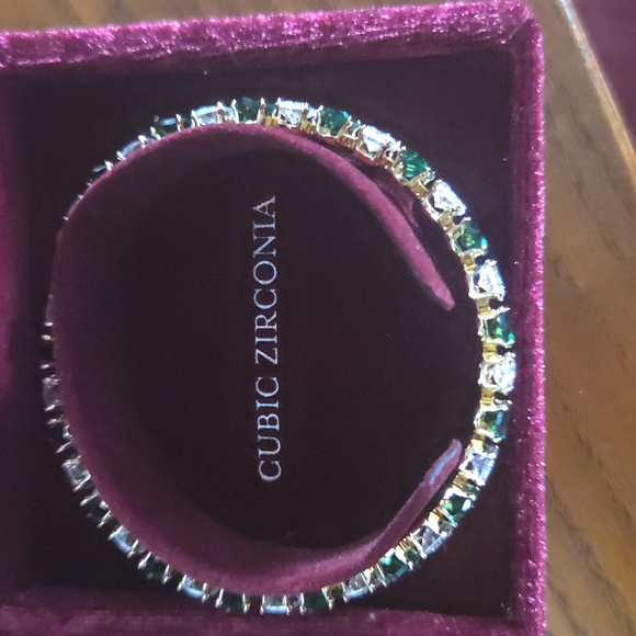 Danecraft Green & CZ Bracelet - Picture 4 of 7